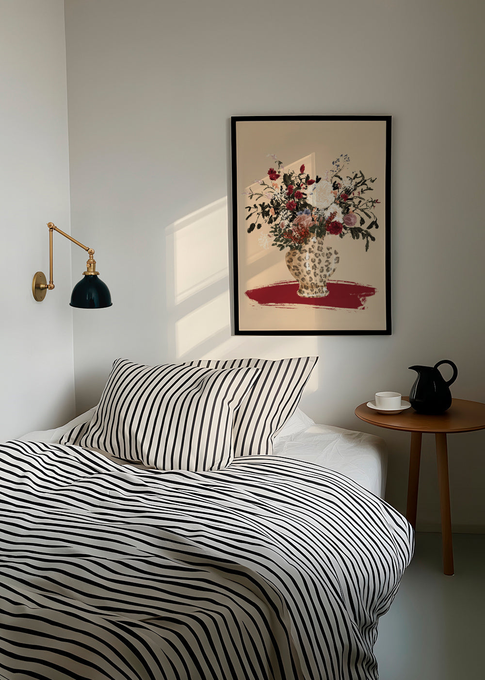 Illustration Flowers in a leopard vase_product3