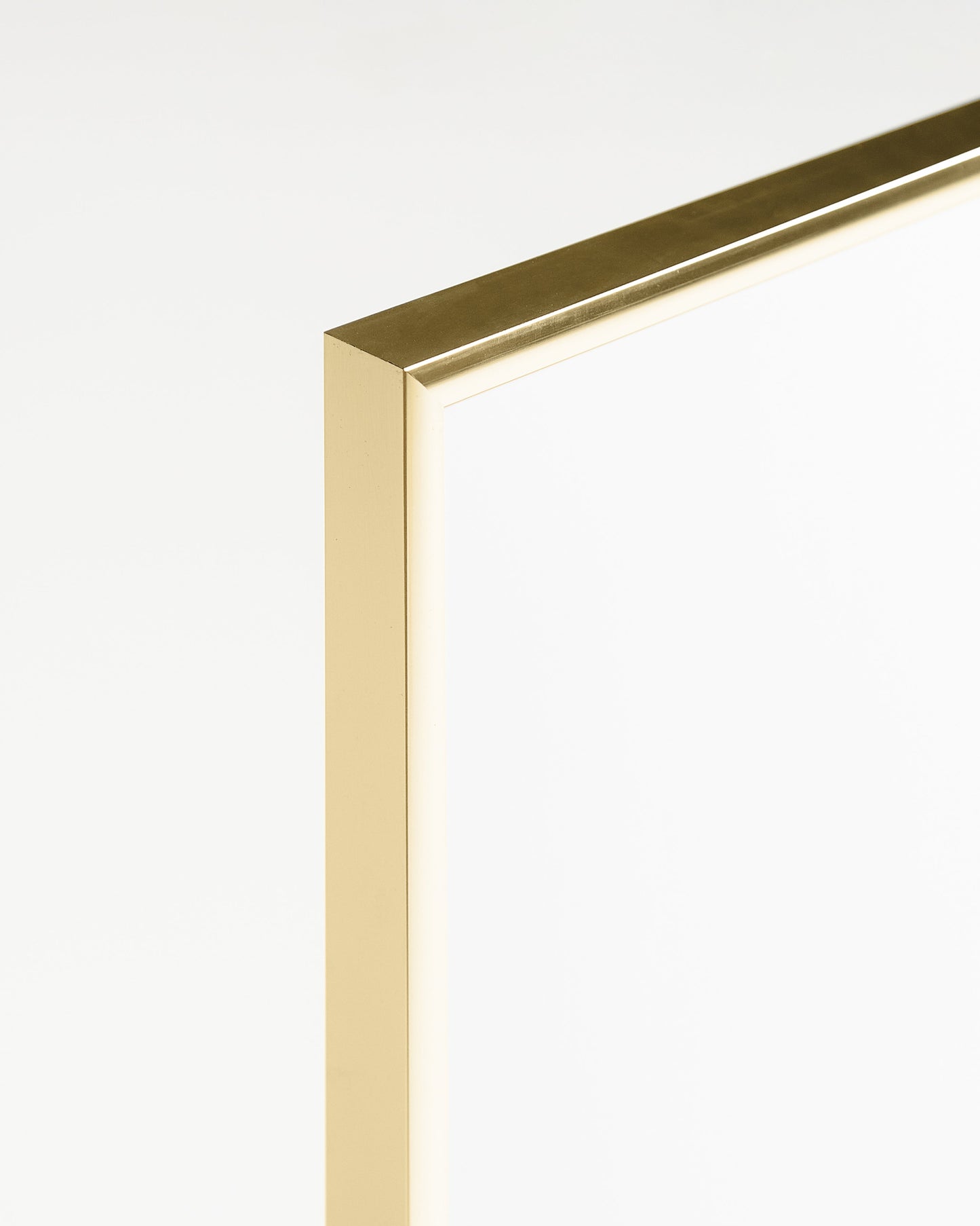 Gold frame 30x40cm